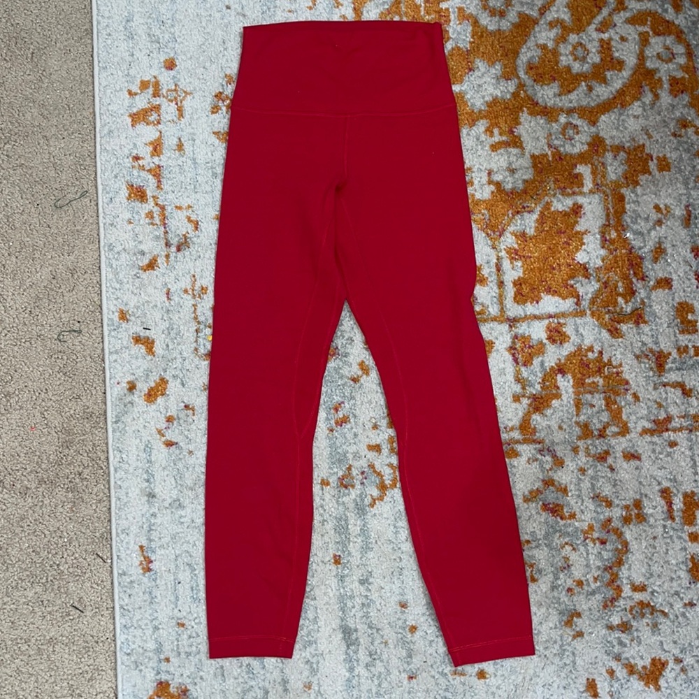 Lululemon Aligns 25”